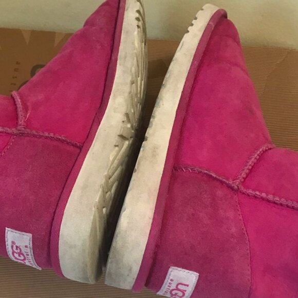 UGG Mini Bailey 1 Button Pink Magenta Boots Box Booties Shearling Fur Snow 6 Box - Picture 10 of 12